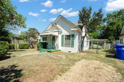 705 N 32nd Street, House other with 2 bedrooms, 1 bathrooms and 1 parking in Waco TX | Image 3