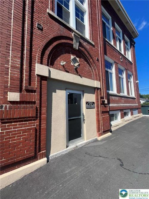 apt-3-216 Penn St, BATH, PA, 18014-1531 | Card Image