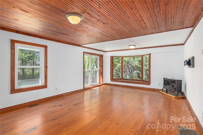 43 Laurel Pines Church Rd, House other with 2 bedrooms, 2 bathrooms and null parking in Fairview NC | Image 11