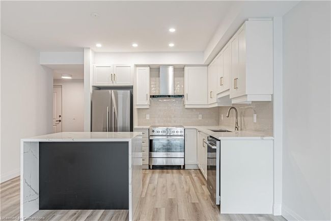 103 - 153 Wilson St W, House attached with 2 bedrooms, 2 bathrooms and 2 parking in Ancaster ON | Image 9