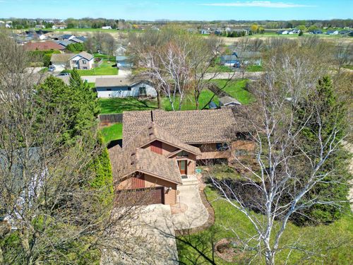 613 24th St Se, Willmar, MN, 56201-3813 | Card Image