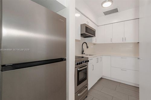 10-2901 Polk St, Hollywood, FL, 33020-4216 | Card Image