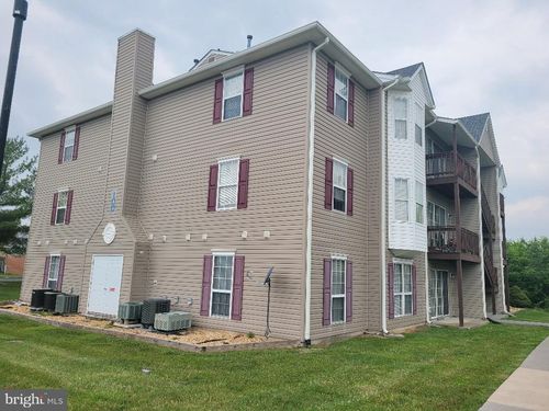 4-100 Timberlake Ter, STEPHENS CITY, VA, 22655 | Card Image