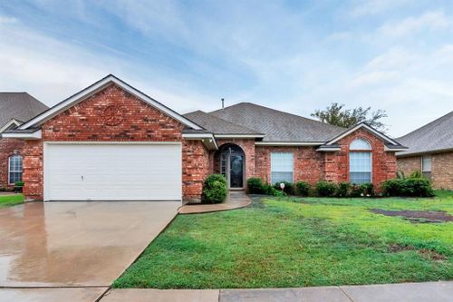 8308 Emerald Circle, North Richland Hills, TX, 76180 | Card Image