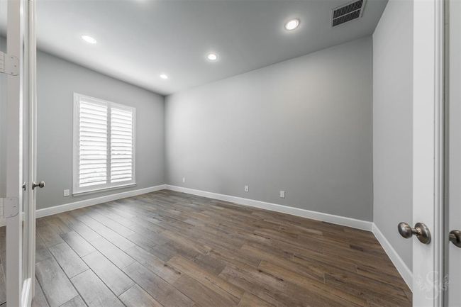 Office. | Image 9