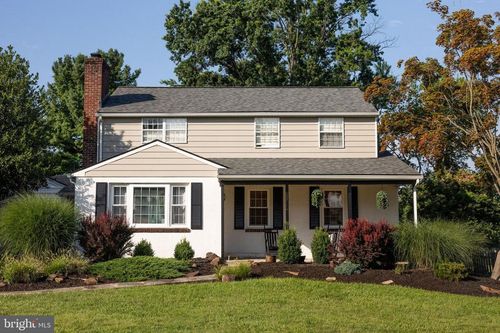 3216 W Mount Kirk Ave, Audubon, PA, 19403-1724 | Card Image