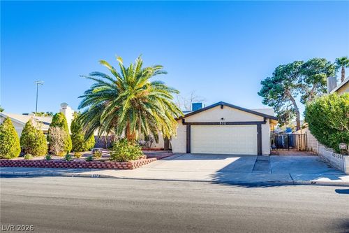 532 Summit Dr, Henderson, NV, 89002-8342 | Card Image