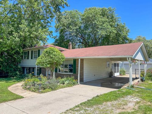 12613 Holly Rd, Grand Blanc, MI, 48439-1816 | Card Image