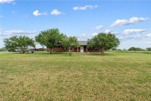 8097 County Road 4339, Taft, TX, 78390-8106 | Card Image
