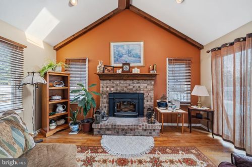 4 Santina Ct, LAWRENCEVILLE, NJ, 08648-1480 | Card Image