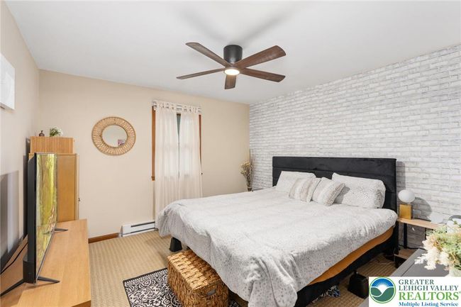 64 Autumn Ln, House other with 3 bedrooms, 2 bathrooms and null parking in Jim Thorpe PA | Image 30