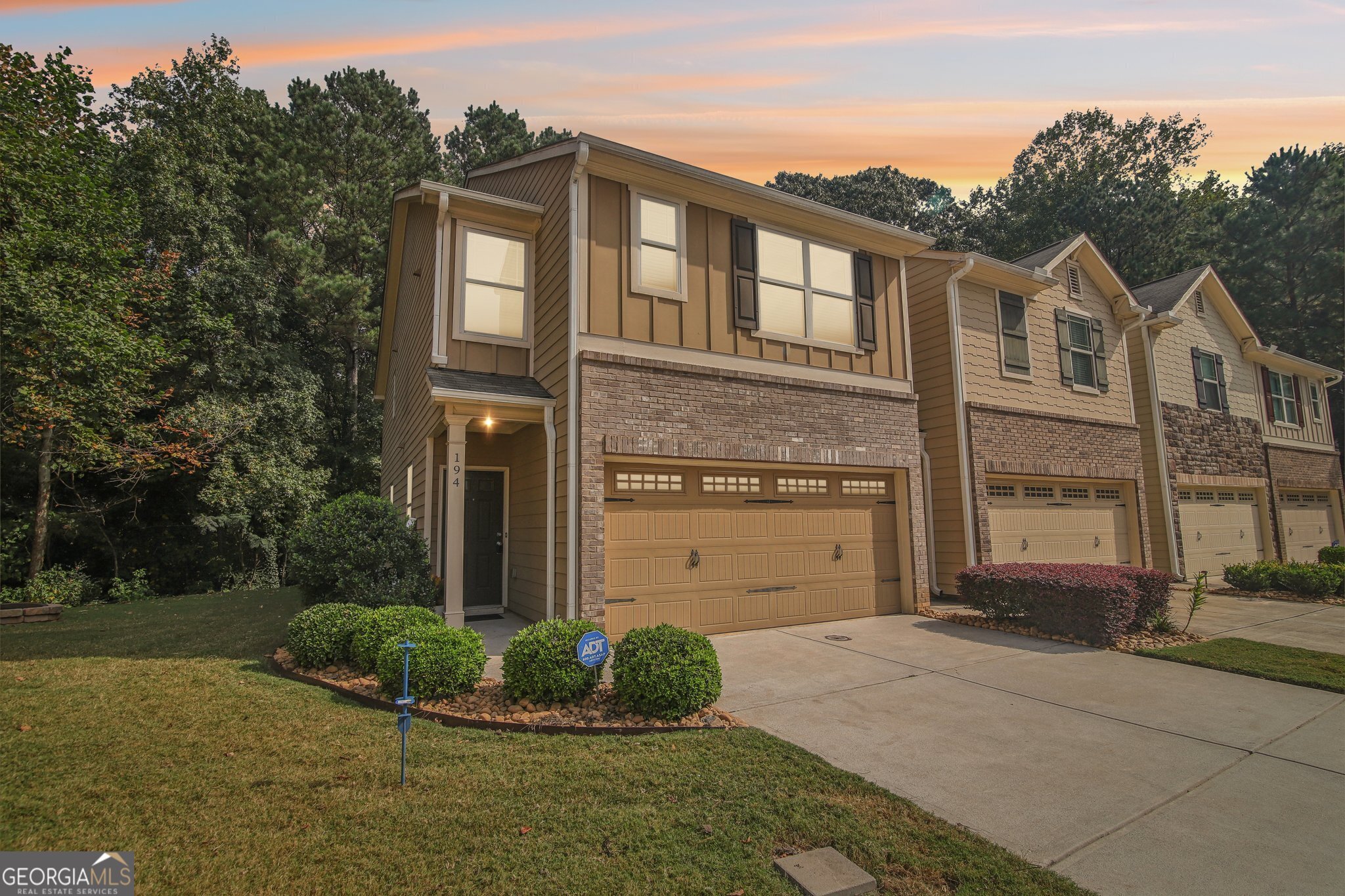 Townview Dr, Woodstock, GA 30189