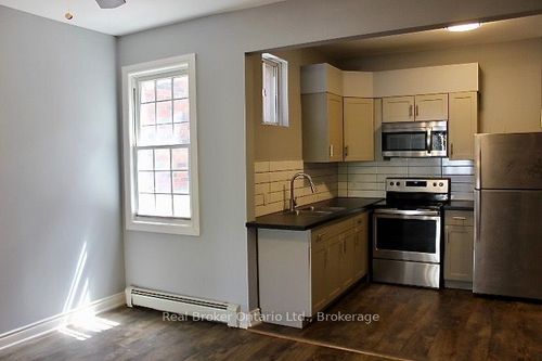 2-590 Main St E, Hamilton, ON, L8M1J6 | Card Image