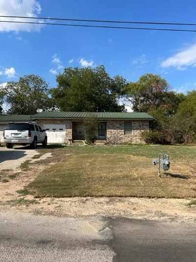 604 Goshen Road, House other with 3 bedrooms, 2 bathrooms and null parking in Springtown TX | Image 3