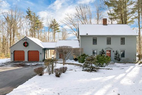 614 Foster Hill Road, Henniker, NH, 03242 | Card Image