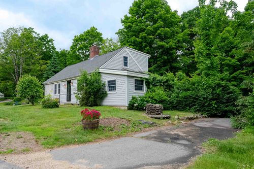 598 Province Road, Strafford, NH, 03884 | Card Image