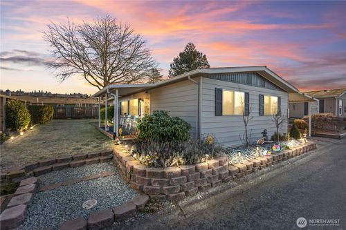 214-1402 22nd St Ne, Auburn, WA, 98002-1003 | Card Image
