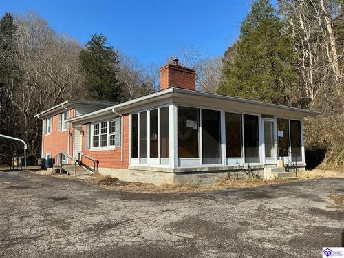 7252 Bardstown Rd, Hodgenville, KY, 42748-9310 | Card Image