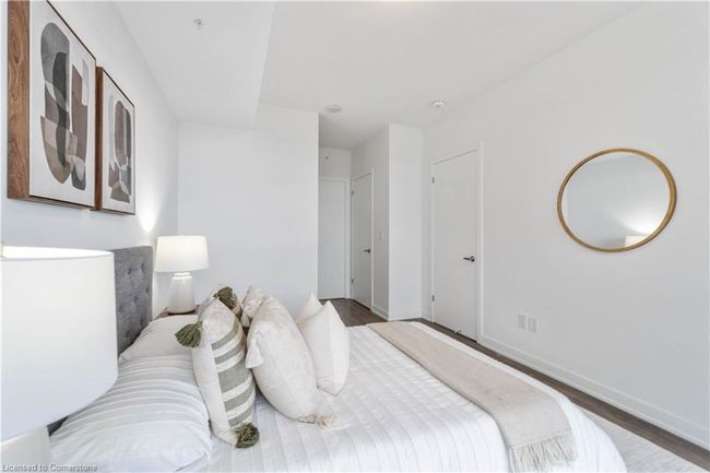 807 - 550 N Service Rd, House attached with 2 bedrooms, 2 bathrooms and 1 parking in Grimsby ON | Image 22