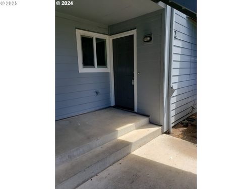 2-1040 Columbia Ridge Dr, Vancouver, WA, 98664-2764 | Card Image