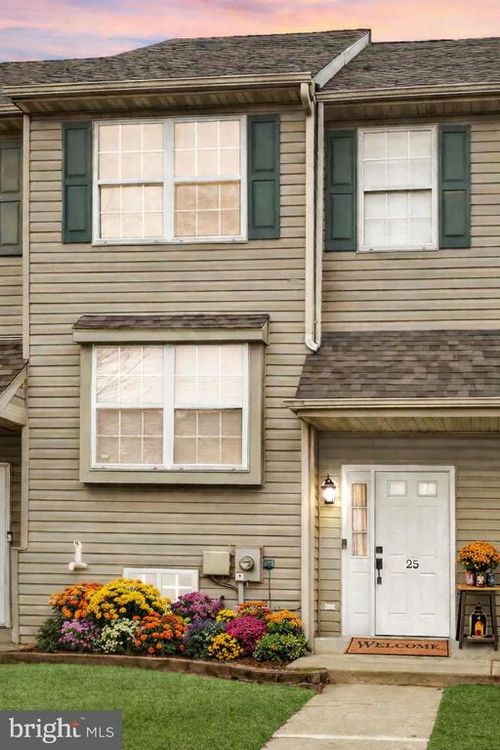 25 Franklin Dr, MIDDLETOWN, DE, 19709-1727 | Card Image