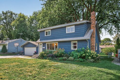 4247 Limestone Dr, Eagan, MN, 55122-2049 | Card Image