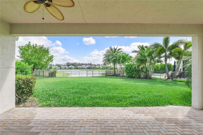 15917 - 15917 Rain Lilly Way, House other with 3 bedrooms, 2 bathrooms and null parking in Westlake FL | Image 22
