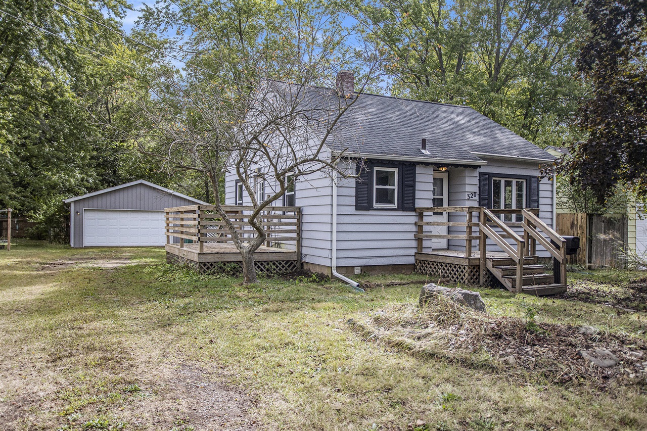Miller Ave, Battle Creek, MI 49037