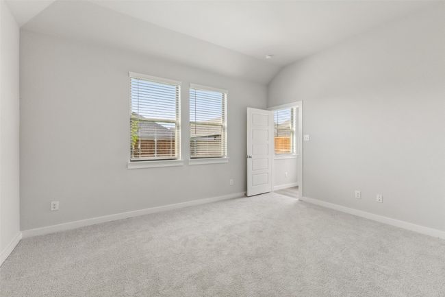 310 Bendecido Loop, House other with 3 bedrooms, 2 bathrooms and null parking in Elgin TX | Image 11