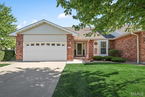 53-3526 Truman Terrace Dr, Saint Charles, MO, 63301-4092 | Card Image