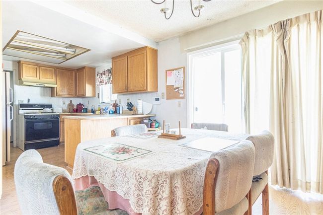 15660 Yates Rd, House other with 3 bedrooms, 2 bathrooms and 2 parking in Victorville CA | Image 10
