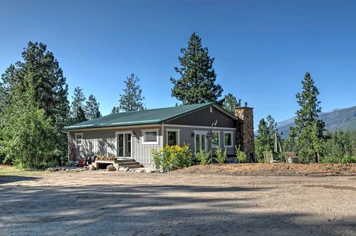 821 Fred Burr Rd, Victor, MT, 59875-9786 | Card Image