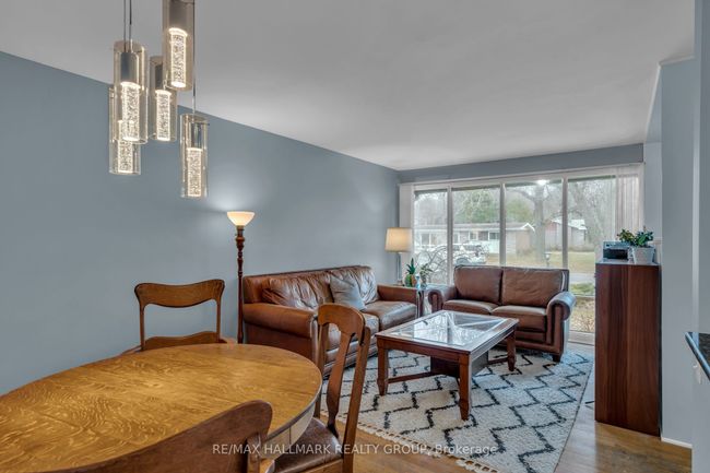 25 Ellery Cres, House other with 4 bedrooms, 2 bathrooms and 3 parking in Nepean ON | Image 5