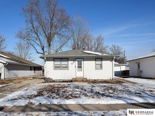 7218 Morton St, Lincoln, NE, 68507-1046 | Card Image