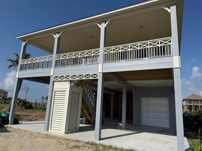 867 Bavers Ln, House other with 4 bedrooms, 3 bathrooms and 1 parking in Crystal Beach TX | Image 9