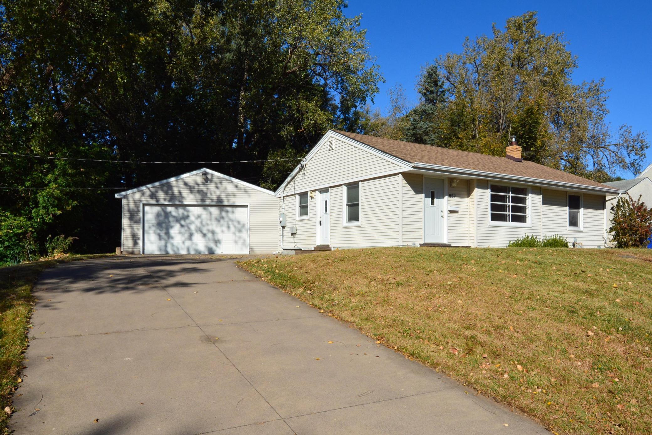 Iroquois Ave, Saint Paul, MN 55119