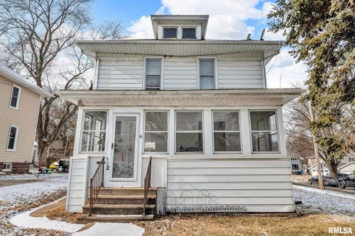 902 44th St, Rock Island, IL, 61201-2264 | Card Image