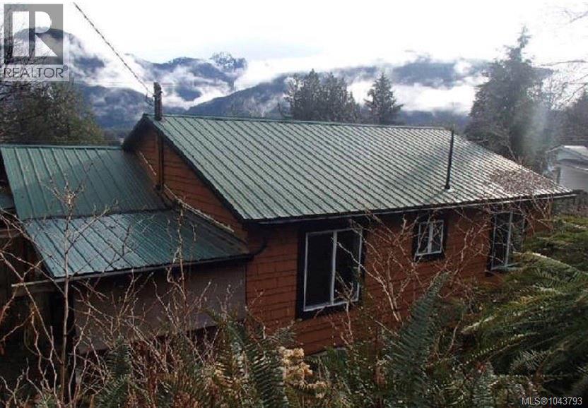 Residential in Tahsis 2