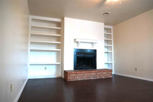 2-1816 Wren St, Norman, OK, 73069-8682 | Card Image