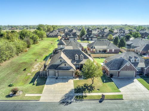 7009 N 120th East Ave, Owasso, OK, 74055-7271 | Card Image