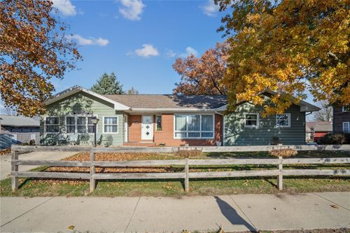 4307 220th Trl, Amana, IA, 52203-8025 | Card Image