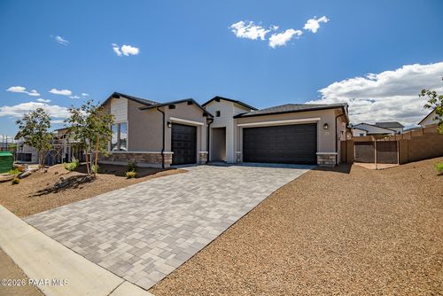 5235 Iron Vine Trl, Prescott, AZ, 86301-8526 | Card Image