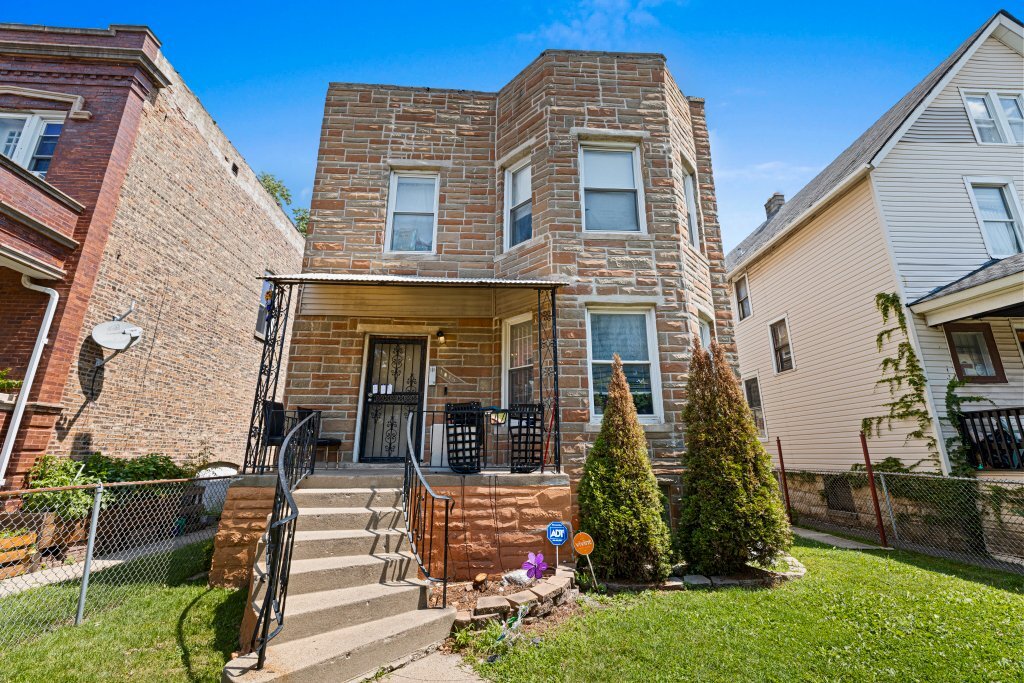 Residential Income in Chicago 2