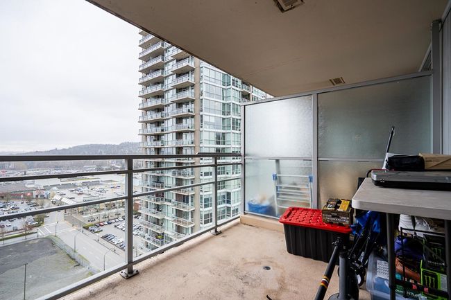 2105 - 2978 Glen Drive, Condo with 3 bedrooms, 2 bathrooms and 1 parking in Coquitlam BC | Image 24