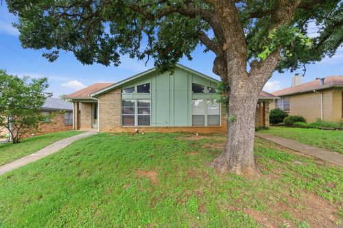 520-518-520 Guerin Dr, Arlington, TX, 76012-4835 | Card Image