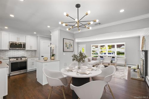 27 Lawrence St, Mount Kisco, NY, 10549-3301 | Card Image