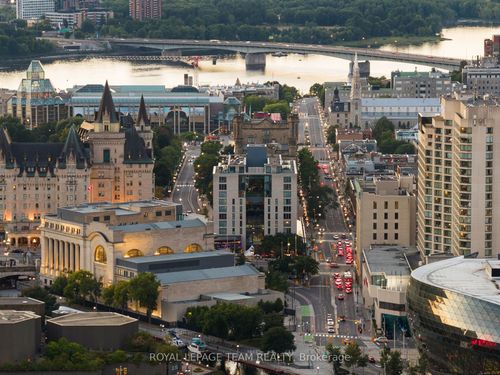 g207-700 Sussex Dr, Ottawa, ON, K1N1K4 | Card Image