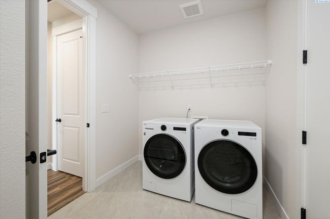 7207 Ambrosia St, Home with 4 bedrooms, 3 bathrooms and null parking in Kennewick WA | Image 24