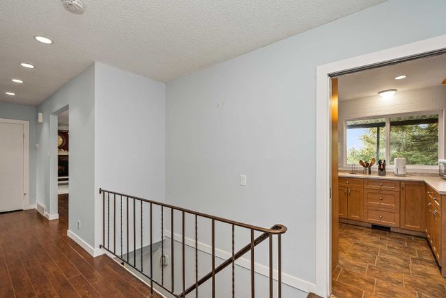 33582 3 Rd Avenue, House other with 3 bedrooms, 2 bathrooms and 4 parking in Mission BC | Image 5