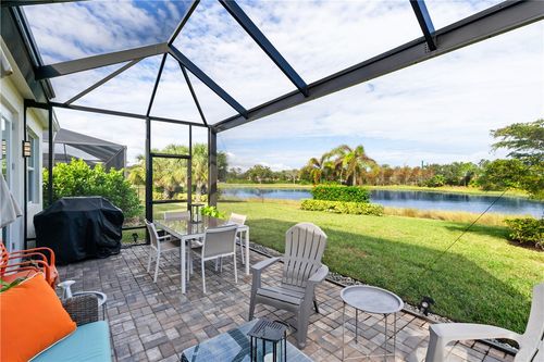 2156 Falls Manor, Vero Beach, FL, 32967 | Card Image